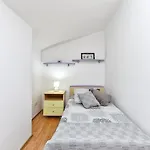 House Stinjan 2148 בית נופש