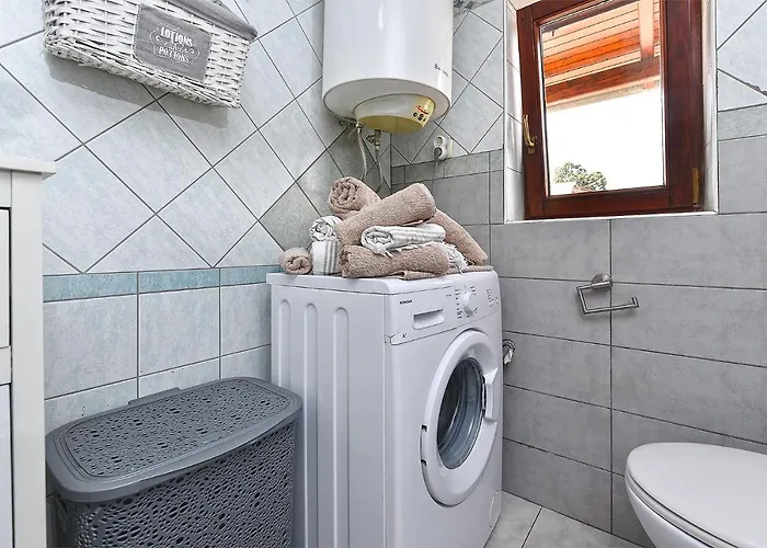 Дом отдыха House Stinjan 2148