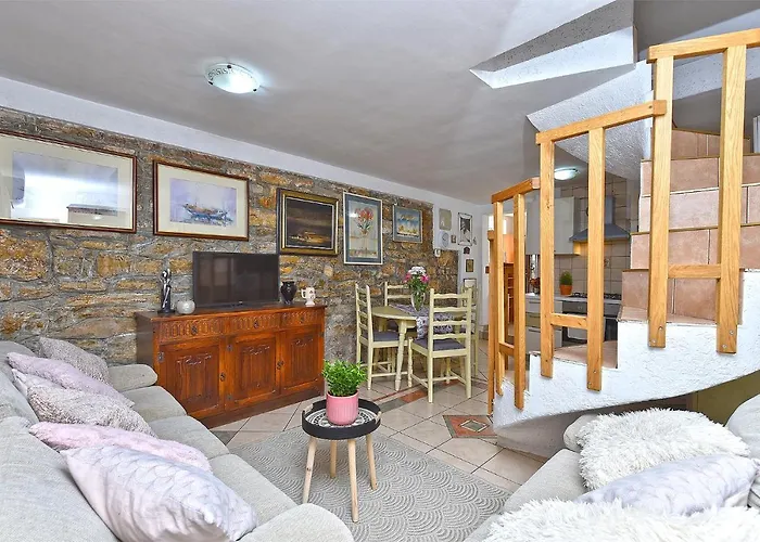 Дом отдыха House Stinjan 2148 Пула