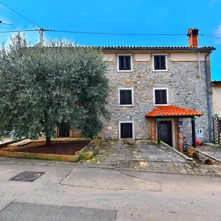 House Stinjan 2148 בית נופש פולה