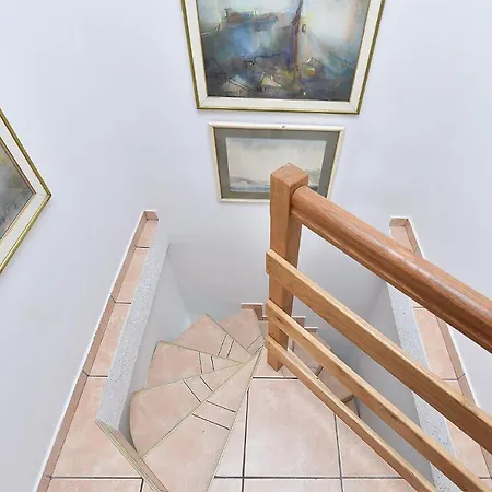בית נופש House Stinjan 2148 פולה