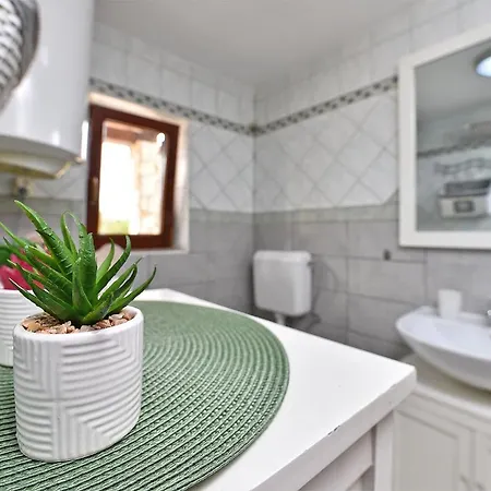 בית נופש House Stinjan 2148