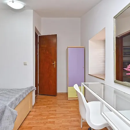 בית נופש House Stinjan 2148 פולה